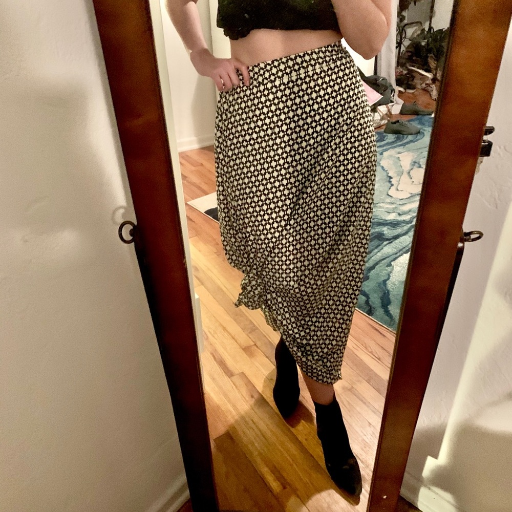 Black & Ivory High-waisted Maxi Skirt - Picture 1 of 8